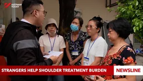 Strangers help shoulder treatment burden