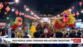 Hoa people carry forward Mid-Autumn traditions