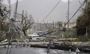 Puerto Rico tê liệt sau bão Maria