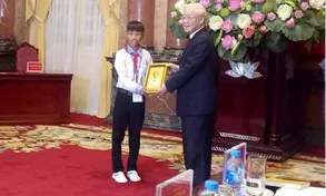 Một học sinh nghèo ở Hà Tĩnh được Chủ tịch nước vinh danh
