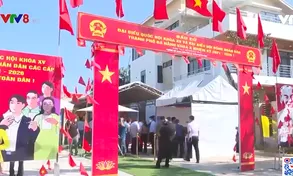 Bí thư Thành ủy Đà Nẵng kiểm tra công tác bầu cử tại quận Cẩm Lệ