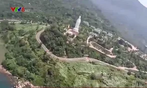 Du lịch ngắm Đà Nẵng và Hội An từ trực thăng