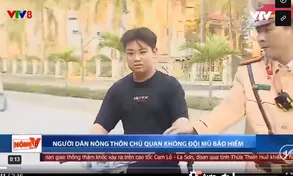 Người dân nông thôn chủ quan không đội mũ bảo hiểm