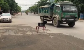 Quảng Nam: Mất an toàn giao thông từ xe chở đất