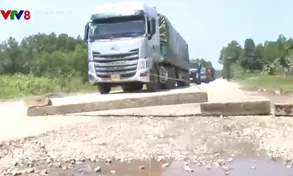 TP Huế: Người dân bức xúc khi đường xuống cấp ngày càng nghiêm trọng