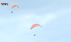 Khai mạc giải dù lượn 