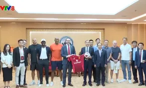 Đại sứ quán vương quốc Anh và dàn cựu sao Manchester United thăm và làm việc tại Đà Nẵng