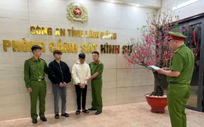 Công an Lâm Đồng truy xét thần tốc, bắt 2 đối tượng cướp giật trong đêm mùng 1 Tết