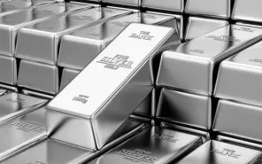 Giá bạc giảm mạnh, người mua có thể lỗ gần 19 triệu đồng/kg sau hai tuần