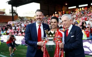 Arteta vô địch Premier League nhưng hụt Cúp Sir Alex Ferguson vào tay Lampard