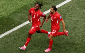 Thụy Sĩ bùng nổ cuối trận, đánh bại Bosnia-Herzegovina 4-1 và tiến gần vé đi tiếp