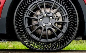 Lốp không hơi của Bridgestone chính thức lăn bánh sau 18 năm phát triển, mở ra tương lai không còn nỗi lo thủng lốp