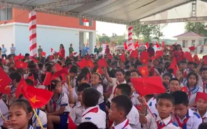 Rộn ràng không khí khai giảng năm học mới