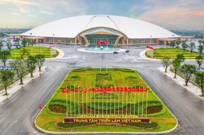 Khởi công, khánh thành 250 công trình với 80 điểm cầu vào 19/8