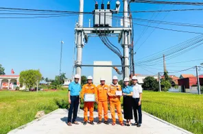 EVNNPC: Những giọt mồ hôi thầm lặng giữ dòng điện giữa "chảo lửa" 53°C