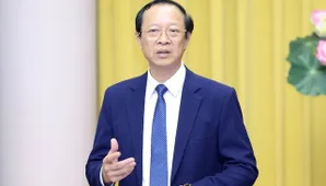 Lãnh đạo Bộ GD-ĐT giới thiệu quy định mới về lương giáo viên