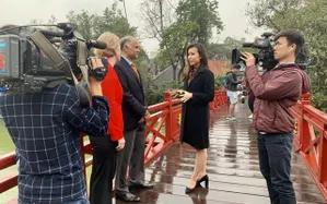 VTV4 tuyển biên tập viên tiếng Anh