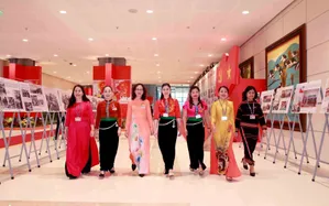 ẢNH: 222 nữ đại biểu tham dự Đại hội XIII của Đảng