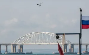 Nga tạm thời đóng cầu Crimea sau loạt vụ nổ ở thành phố Kerch
