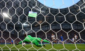 VIDEO EURO 2016: Griezmann phô diễn kỹ thuật khiến hàng thủ ĐT Đức chao đảo