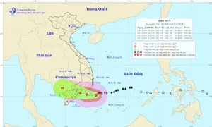 Bão số 9 có xu hướng dịch xuống phía Nam, dự báo đi vào Bình Thuận đến Bến Tre.