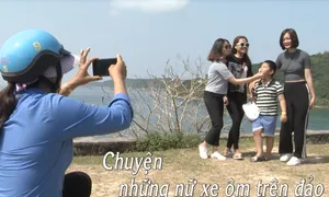 Chuyện biển, chuyện người "Chuyện những nữ xe ôm trên đảo" (19h30 thứ Ba, 17/4)