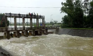 Nghệ An: Mưa to gây ngập úng, sạt lở nhiều tuyến đường và thiệt hại hoa màu