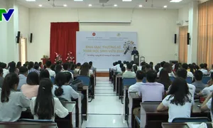 Khai giảng "Trường hè toán học sinh viên năm 2018" tại Đà Nẵng