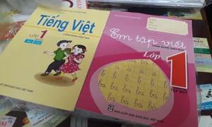 Vì sao thiếu sách giáo khoa đầu năm học?