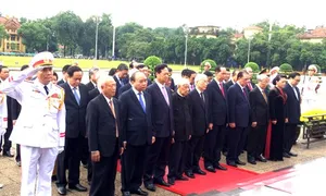 Lãnh đạo Đảng, Nhà nước vào Lăng viếng Chủ tịch Hồ Chí Minh