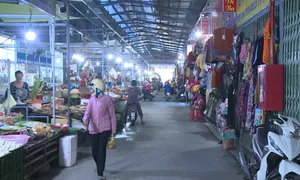 Xây chợ chiếm đường dân sinh tại Cần Thơ