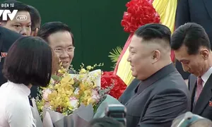 VIDEO Chủ tịch Triều Tiên Kim Jong-un xuống ga Đồng Đăng, Lạng Sơn