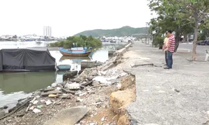 Người dân lo lắng vì sạt lở bờ kè Hòn Rớ, Nha Trang