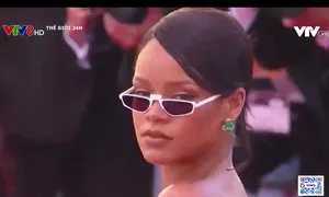 Rihanna trở thành nữ ca sĩ, nhạc sĩ giàu nhất thế giới