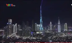 Thế giới bước sang năm mới 2022