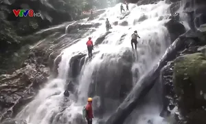 Khám phá thác Tóc Tiên, rừng Động Châu