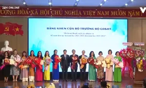 Trường Đại học Ngoại ngữ Đà Nẵng kỷ niệm ngày nhà giáo Việt Nam