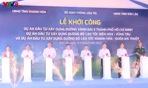 Khởi công tuyến đường cao tốc chiến lược "kết nối rừng với biển"