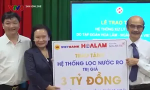 Trao tặng thiết bị cho bệnh viện Đa khoa Quảng Ngãi