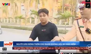 Người dân nông thôn chủ quan không đội mũ bảo hiểm