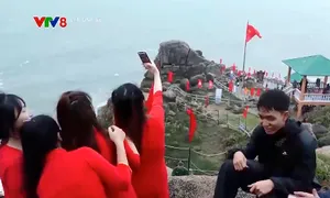Phú Yên tổ chức Chào cờ đầu năm mới ở Mũi Điện