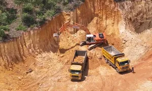 Bình Định: Ngang nhiên khai thác đất trái phép