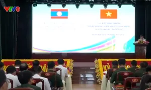 Đoàn sĩ quan trẻ Quân đội nhân dân Lào thăm và giao lưu tại Bộ Tư lệnh Vùng Cảnh sát biển 2