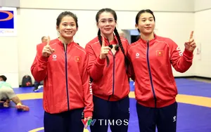 3 phút 3 tấm huy chương vàng, thành tích ấn tượng của đội tuyển vật nữ Việt Nam
