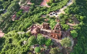 Không gian trải nghiệm văn hóa tại lễ hội Katê và hướng đi cho du lịch bền vững