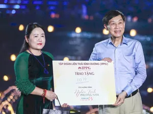 Hơn 18 tỷ đồng ủng hộ trong đêm nhạc "Nghĩa tình phương Nam - Cùng con đi tiếp cuộc đời"