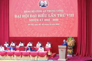 Kỷ luật nhất, trung thành nhất, gần dân nhất