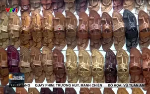 Ấn Độ: Bê bối"Sandal Prada" thúc đẩy ngành giày dép truyền thống