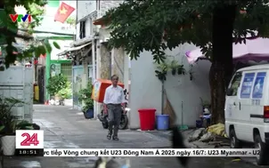 Giáo sư 77 tuổi 10 năm đồng hành cùng quán cơm xã hội