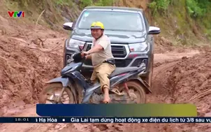 Nỗ lực thông đường vào vùng lũ ở Điện Biên